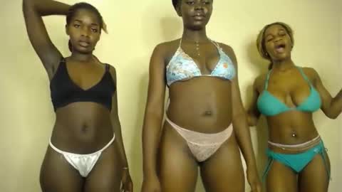 Ivy online show from October 2025 05:35:02 PM