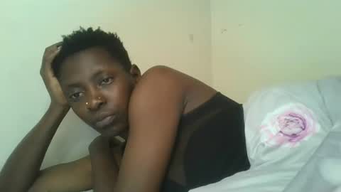 Snapshot of royal_kendrah chatting on September 2025 07:08:01 AM royal_kendrah online show from September 2025 07:08:01 AM