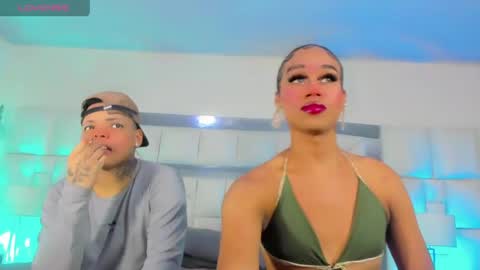 royal_xx online show from March 2026 09:59:02 PM