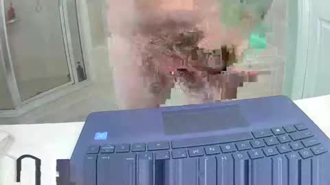 Snapshot of royer8650 chatting on May 2026 08:07:02 PM Lookingaround online show from May 2026 08:07:02 PM