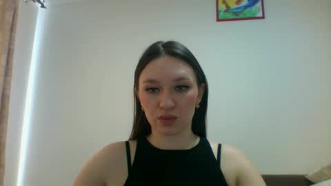 Roza05x online show from March 2026 10:43:01 AM