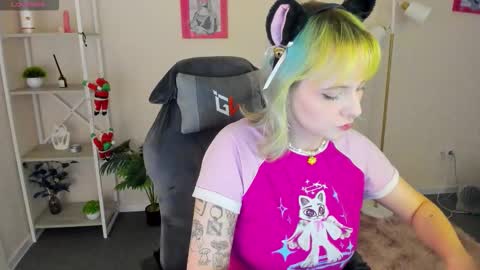 Snapshot of roziett_belle chatting on February 2026 09:19:02 AM Roziett online show from February 2026 09:19:02 AM