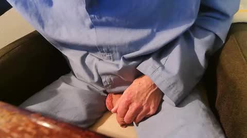 rubbertapper online show from February 2025 12:16:01 AM