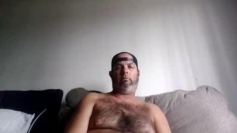 rubbingoneout714 online show from October 2025 10:19:01 PM