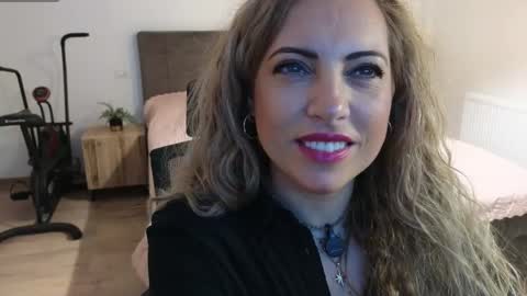 Snapshot of ruby_fit chatting on April 2026 12:57:01 AM Ruby online show from April 2026 12:57:01 AM