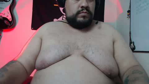 Snapshot of rudebearboy_ chatting on October 2025 03:42:01 AM Bear online show from October 2025 03:42:01 AM