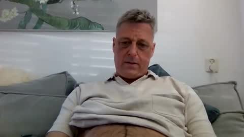 Snapshot of rudeski chatting on April 2026 01:03:02 PM rudeski online show from April 2026 01:03:02 PM