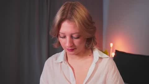 Mila online show from November 2025 06:02:02 AM