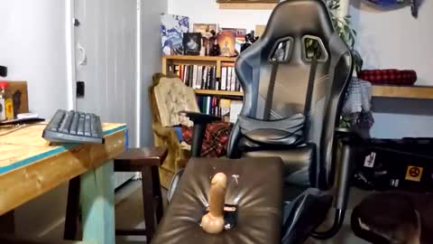 Snapshot of rueso1039 chatting on March 2026 05:02:02 AM rueso1039 online show from March 2026 05:02:02 AM