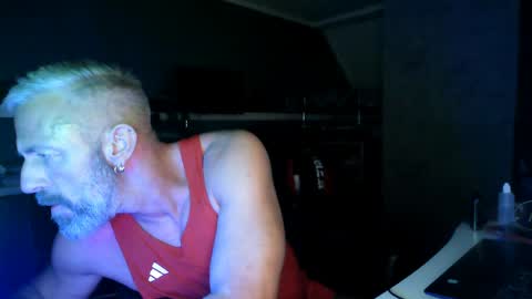 Snapshot of ruffi77 chatting on May 2026 03:22:01 AM Chico que rico Caliente online show from May 2026 03:22:01 AM