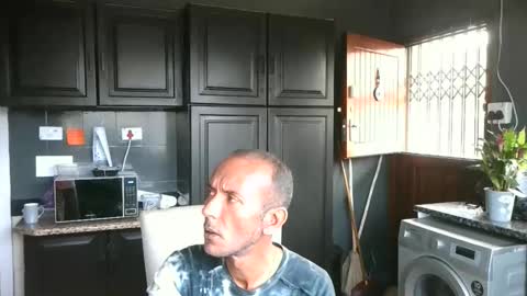 Snapshot of ruffriders1 chatting on October 2025 06:44:02 AM ruffriders1 online show from October 2025 06:44:02 AM