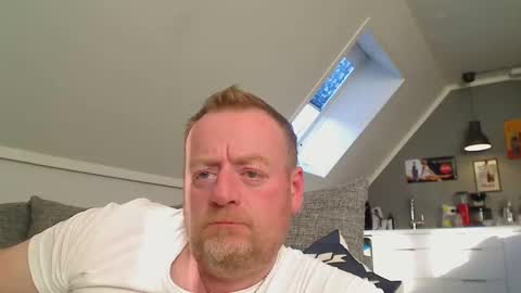 Snapshot of runepetter chatting on September 2025 03:38:02 PM bignorwegian online show from September 2025 03:38:02 PM