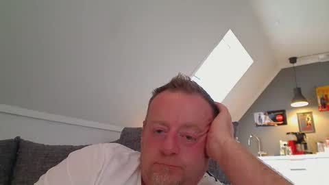 Snapshot of runepetter chatting on September 2025 03:06:02 PM bignorwegian online show from September 2025 03:06:02 PM