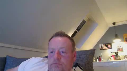 Snapshot of runepetter chatting on October 2025 08:18:01 PM bignorwegian online show from October 2025 08:18:01 PM