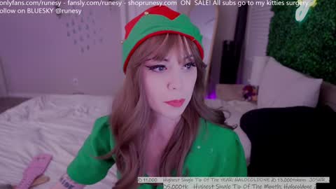 Snapshot of runesy chatting on December 2024 05:12:01 AM Lady online show from December 2024 05:12:01 AM