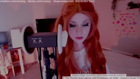 Snapshot of runesy chatting on March 2025 04:05:02 AM Lady online show from March 2025 04:05:02 AM