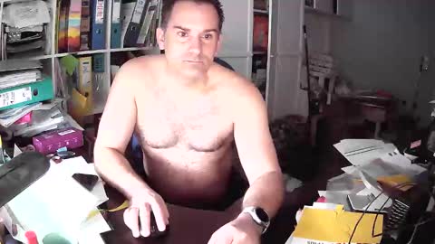 runner1978 online show from February 2026 07:50:01 AM