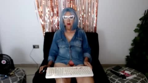 ruth_blue21 online show from April 2026 12:00:02 PM
