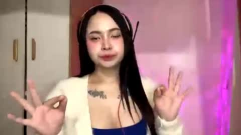 Anna online show from April 2026 02:10:02 PM