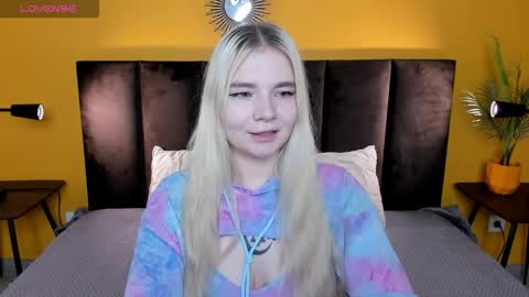 ruthbryant online show from November 2025 12:43:01 AM