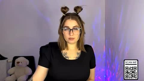 Snapshot of ruthless_111 chatting on November 2025 04:40:01 PM Nika online show from November 2025 04:40:01 PM