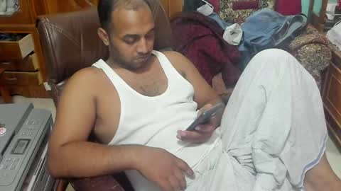 Snapshot of rwb17 chatting on May 2026 01:05:01 PM rwb17 online show from May 2026 01:05:01 PM