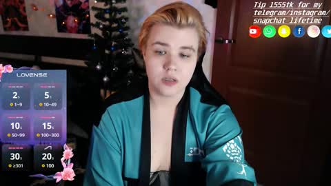 Snapshot of ryan__kim chatting on December 2024 03:15:02 PM Ryan online show from December 2024 03:15:02 PM