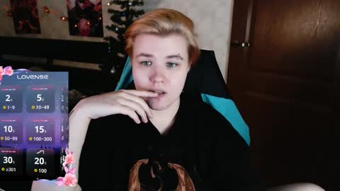 Snapshot of ryan__kim chatting on December 2024 02:33:01 PM Ryan online show from December 2024 02:33:01 PM