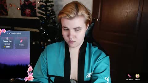 Snapshot of ryan__kim chatting on December 2024 05:37:01 PM Ryan online show from December 2024 05:37:01 PM