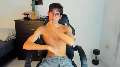 Snapshot of ryan_bronw chatting on May 2026 08:56:01 AM Nathan online show from May 2026 08:56:01 AM