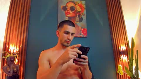 Ryan independent model online show from November 2025 01:49:02 AM