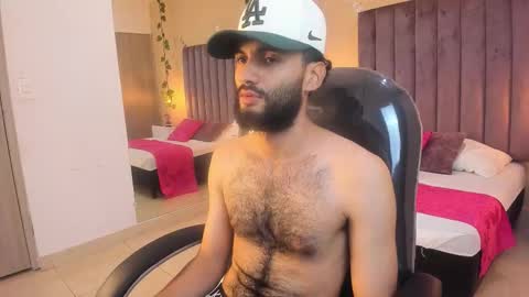 ryan_jackson_ online show from November 2025 04:33:02 AM