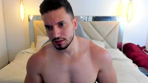 Snapshot of ryan_ward79 chatting on May 2026 12:10:01 PM Ryan online show from May 2026 12:10:01 PM