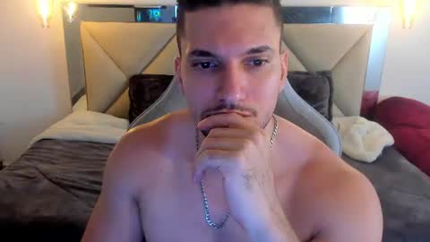 Snapshot of ryan_ward79 chatting on June 2026 01:52:02 AM Ryan online show from June 2026 01:52:02 AM