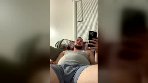 Snapshot of ryanmhoyt88 chatting on April 2026 03:43:02 AM ryanmhoyt88 online show from April 2026 03:43:02 AM