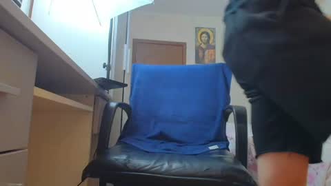 Snapshot of ryanstone_ chatting on June 2026 05:23:02 AM Ryanstone online show from June 2026 05:23:02 AM