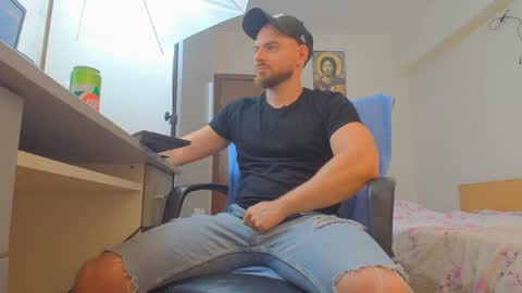 Snapshot of ryanstone_ chatting on July 2026 11:12:02 AM Ryanstone online show from July 2026 11:12:02 AM