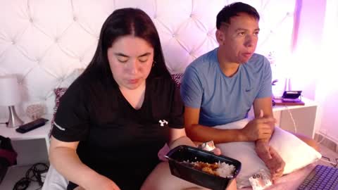 Snapshot of ryder_n_violet chatting on January 2025 04:01:01 AM Ryder and Violet online show from January 2025 04:01:01 AM