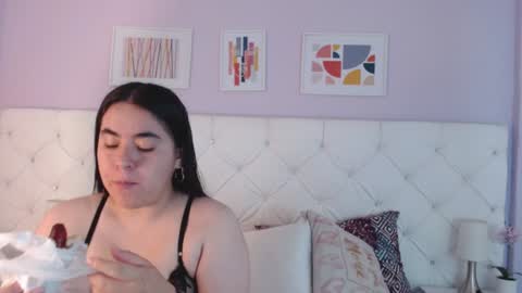 Snapshot of ryder_n_violet chatting on February 2025 04:25:02 AM Ryder and Violet online show from February 2025 04:25:02 AM