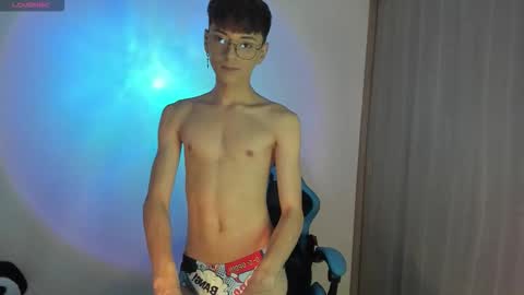 RYO BLEU online show from March 2026 04:09:02 AM