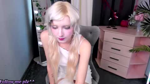 Ryoba Like and subscribe to help make the rating better  and I will doing a grait show for u online show from November 2025 09:30:01 AM