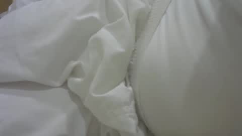 Snapshot of s201174370 chatting on October 2025 07:03:02 PM Cloney online show from October 2025 07:03:02 PM