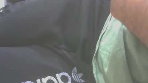 Snapshot of s201174370 chatting on December 2025 02:48:01 PM Cloney online show from December 2025 02:48:01 PM