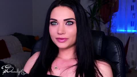 Y      online show from February 2025 09:41:02 PM