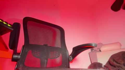 Steven Independent online show from November 2025 03:51:02 AM