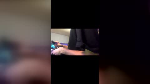 Snapshot of saasbutt chatting on December 2025 12:05:01 AM saasbutt online show from December 2025 12:05:01 AM