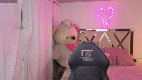 Snapshot of saaya_tay chatting on May 2026 03:24:01 AM saaya_tay online show from May 2026 03:24:01 AM