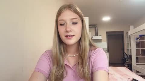 Snapshot of sabinecarrithers chatting on July 2026 09:44:02 AM Sabine online show from July 2026 09:44:02 AM