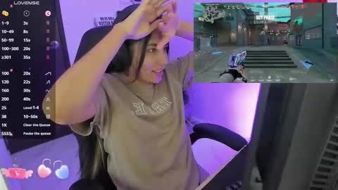 Snapshot of sabrina_chester_02 chatting on November 2025 04:07:02 PM Angie online show from November 2025 04:07:02 PM