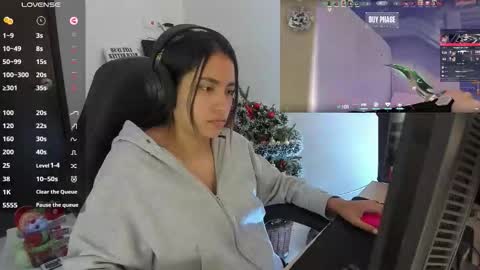 Snapshot of sabrina_chester_02 chatting on December 2025 05:09:01 PM Angie online show from December 2025 05:09:01 PM